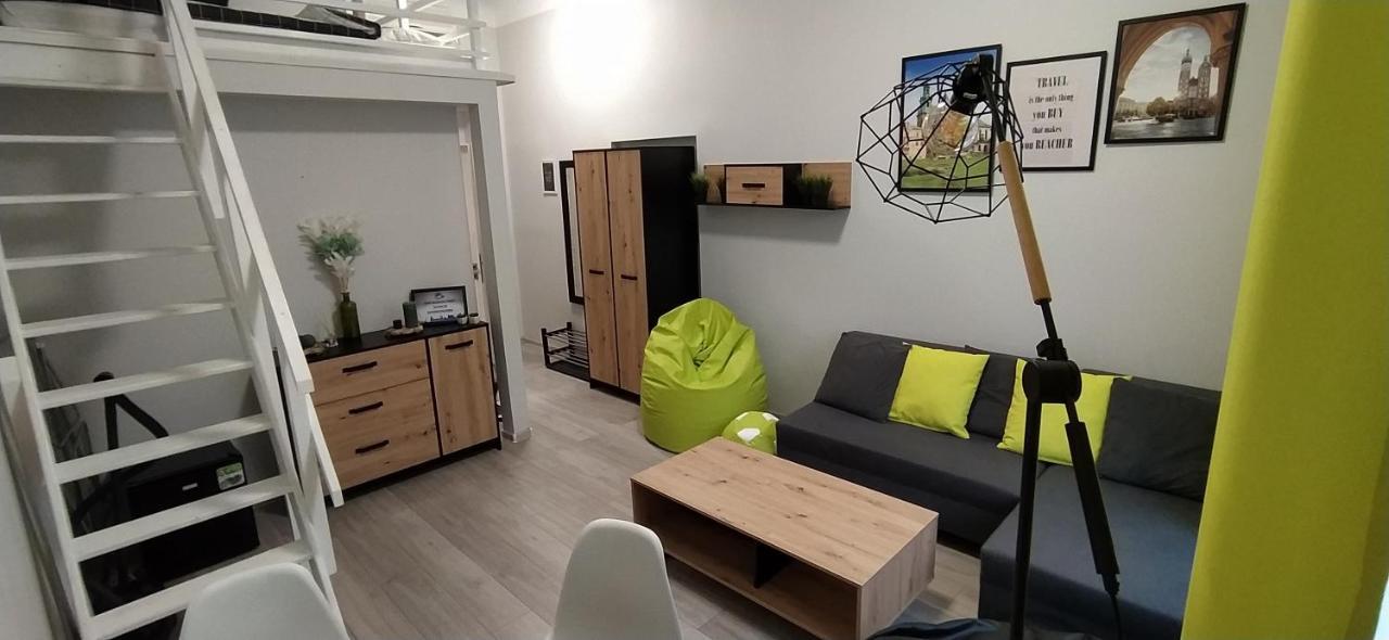 Discover Cracow Aparthostel 크라쿠프 외부 사진